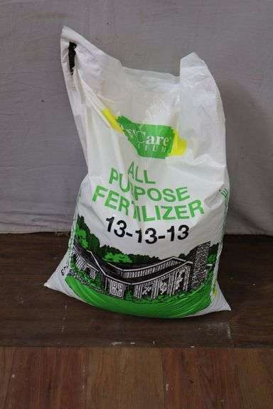 NEW 40LB Bag of Pennington Pro Care All Purpose Lawn Fertilizer! (RD)