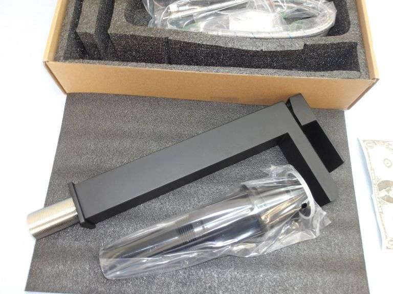NEW Single Lever Waterfall Faucet Set w/Pop Up Drain! Matte black. (3A)