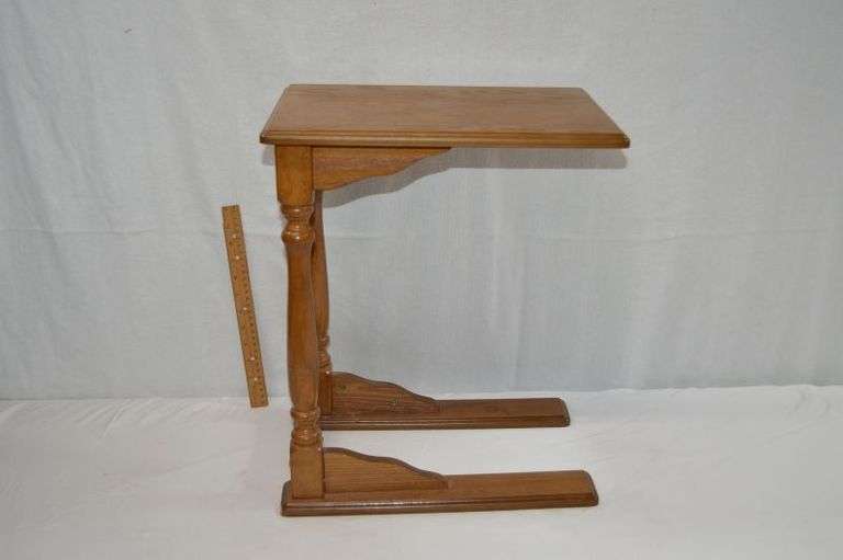 SMALL WOODEN SIDE TABLE - 19" T x 15.5" W x 11" D