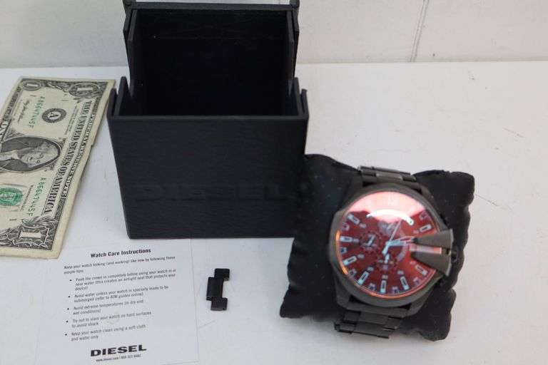 $$ NICE Men's Diesel "Mega Chief" Watch! Excellent working condition! (DC)