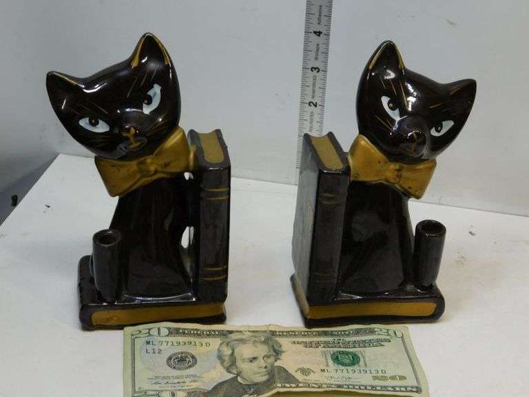 Very Cool  / Unique Cat Book Ends- $