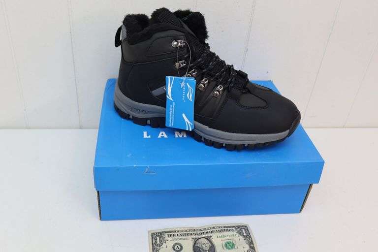 NEW Lamincoa Winter Boots! Size M9/W10.5 (6B)