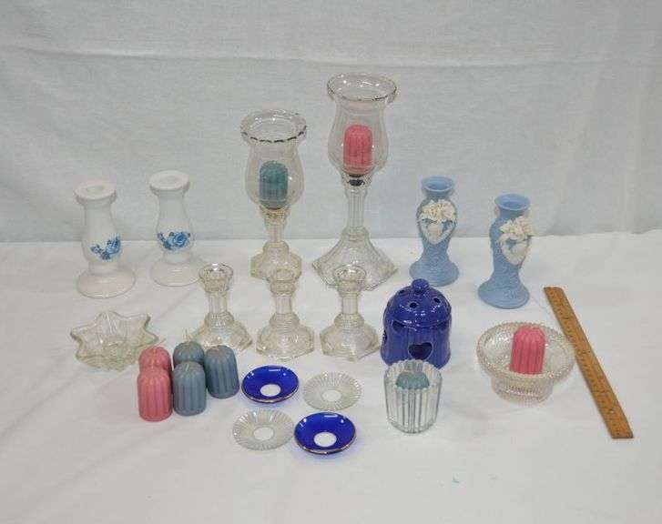 CANDLE & CANDLE HOLDER LOT