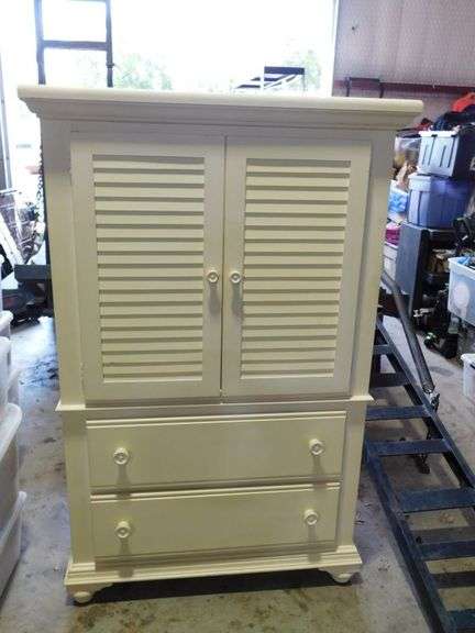 BROYHILL Bedroom Armoire - Solid Wood- Heavy