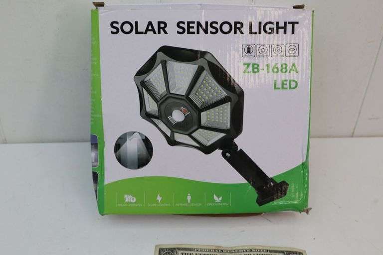 NEW Solar LED Infared Motion Sensor Light! (12B)