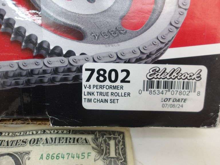 NEW Edelbrock Performer-Link V-8 Timing Chain Set! (12C)