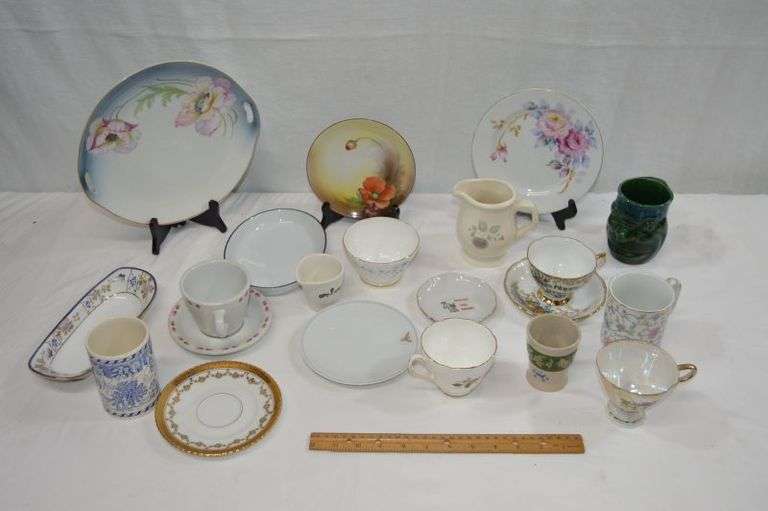 LOT OF ASSORTED CUPS & SAUCERS & MORE. GROSVENOR BONE CHINA, ROYAL HAEGAR RO99 USA, NORITAKE & MORE