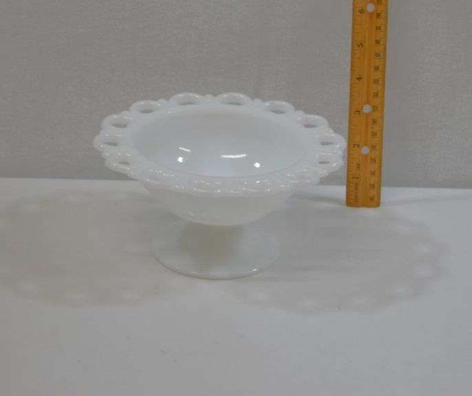 VINTAGE WHITE MILK GLASS OPEN LACE PEDESTAL CANDY DISH/BOWL