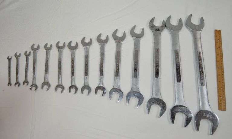 14 PIECE CRAFTSMAN OPEN ENDED WRENCHES WITH DIFFERENT SIZES ON EACH END - SAME AS NEW