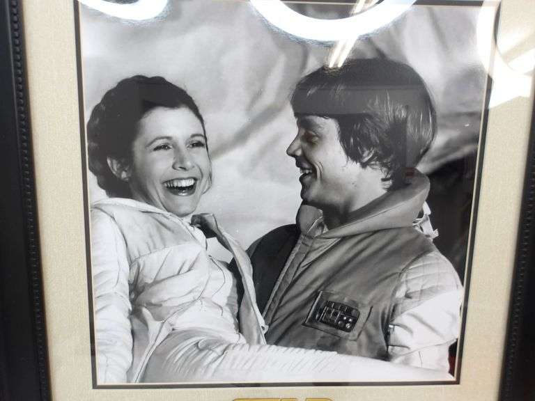 $ Awesome Large Framed 27" x 24" Star Wars Memorabilia! Nice! (13A)