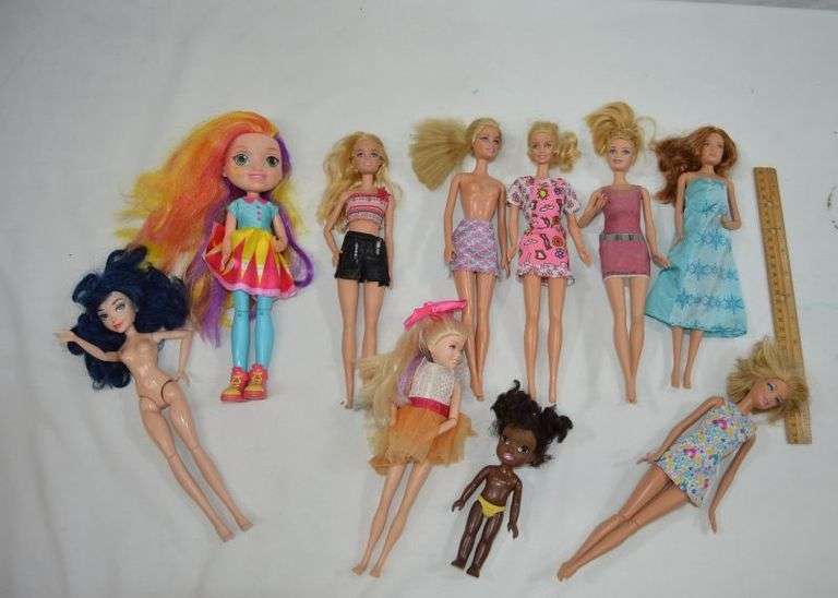 ASSORTED DOLLS: BARBIE - 1998, 2000, SUNNY DAY, DISNEY DESCENDANT EVIE & MORE & MORE