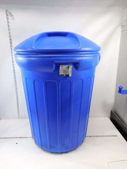 33 Gallon Plastic Container Trash Can w/ Lid