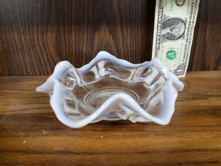 Fenton Moonstone Rim Small Dish. ~ cash only ~ . (1A)