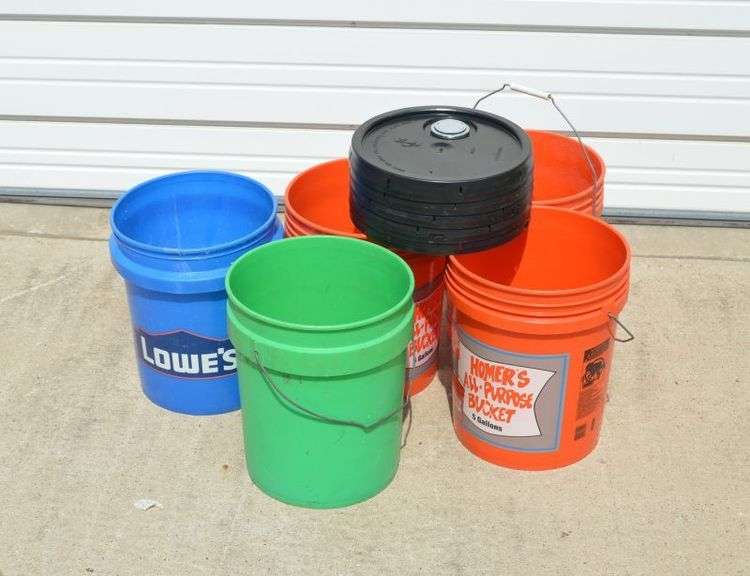 FIVE 5-GALLON BUCKETS WITH NEW LIDS