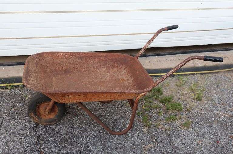 Vintage Metal Wheelbarrow! (RD)