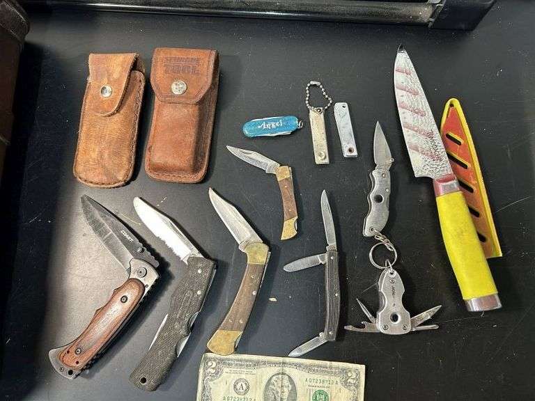 Knife Lot-2 broken tips, Leather Cases are Empty-Need Cleaned/Polished