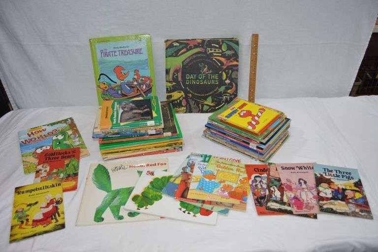 ASSORTED CHILDREN'S BOOKS