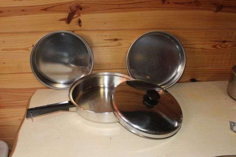 Stainless Steel Lidded Skillet and 2 Stainless Steel Cake Pans.  R417