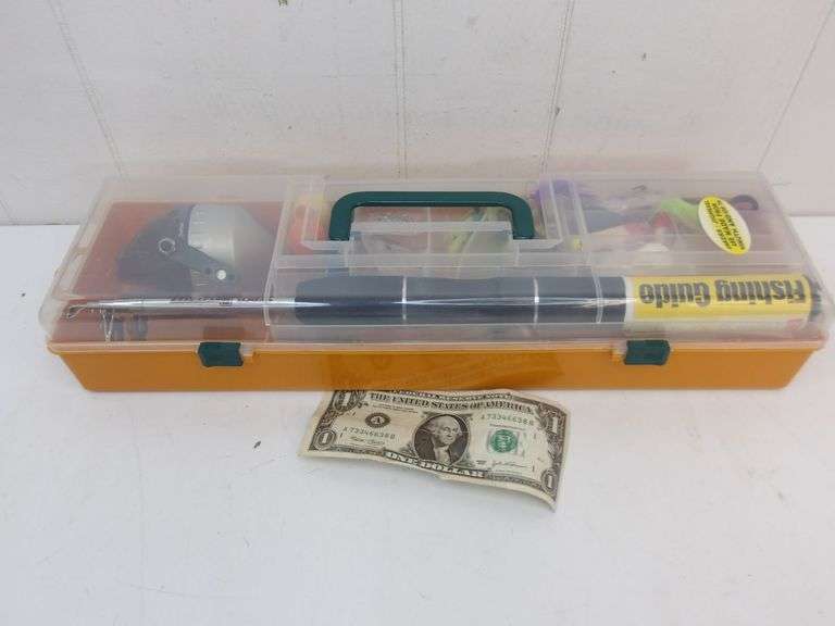 NEW Zebco Rod/Reel & Tackle Combo Kit! (9C)