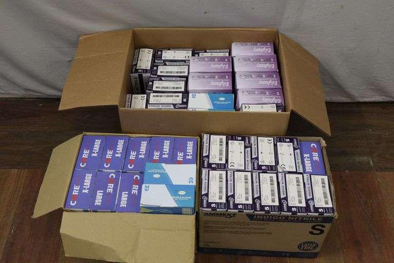 NEW Large Lot of Assorted Nitrile Exam Gloves! Various sizes. (12A)