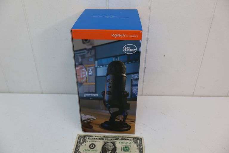 NEW Logitech for Creators Blue Yeti Professional Microphone! (2B)