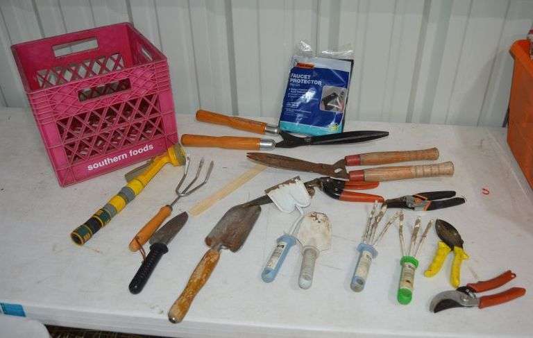 OUTDOOR LOT: SHOVELS, CLIPPERS & MORE, WITH CRATE