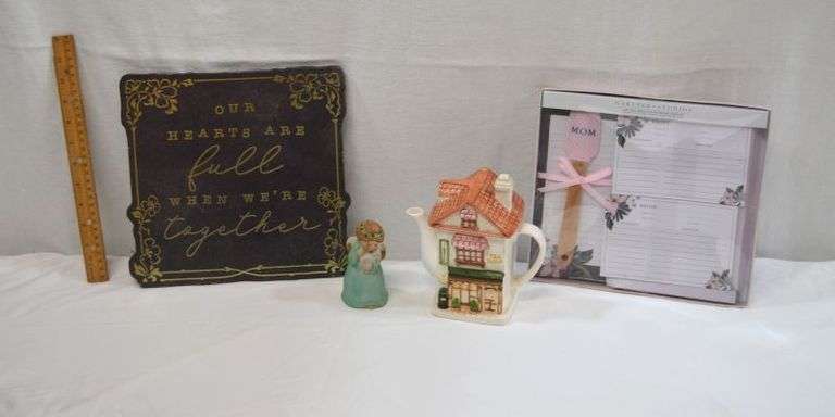 MOM'S RECIPE & SPATULA GIFT SET, CUTE TEAPOT & MORE