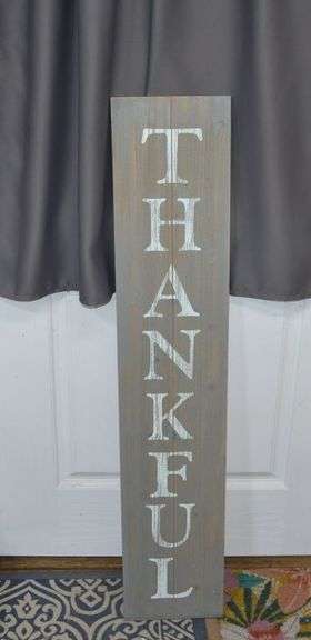 WOODEN THANKFUL SIGN