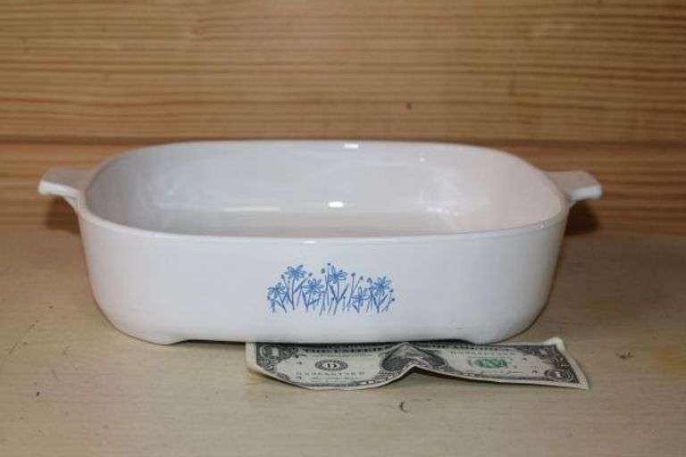 Corning Ware Blue Daisy Micorwave Browning Dish.  W6