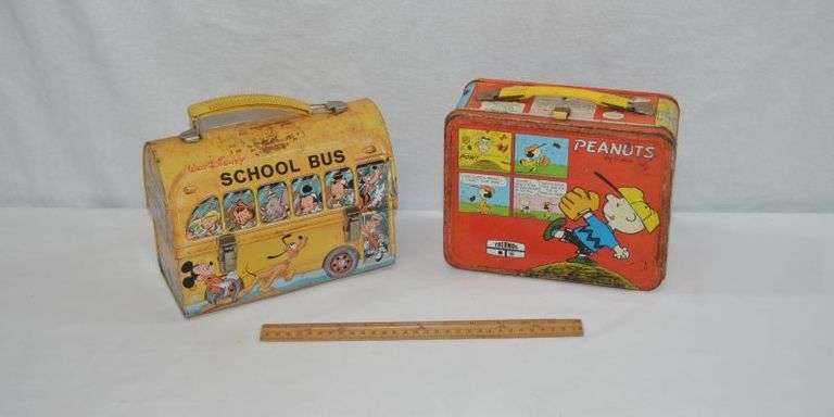 VINTAGE METAL LUNCH BOXES