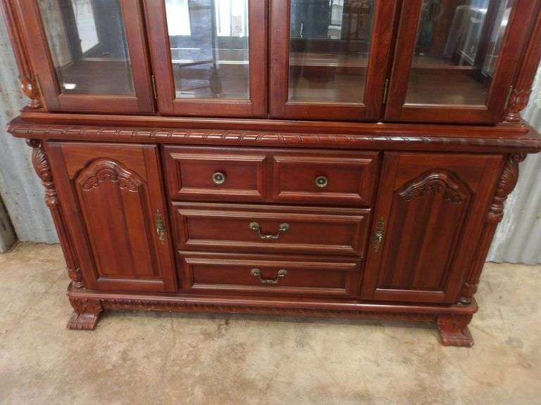 Gorgeous 2-Piece China Cabinet! Excellent condition w/very little wear! 60x18x85 (RD)