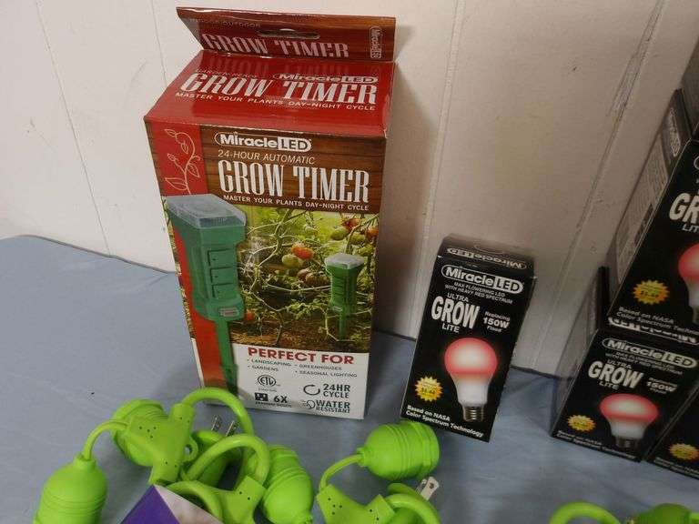 NEW Miracle LED 16PC Easy-Grow System Ultra Grow Light Kit w/24-Hour Timer! (4B)