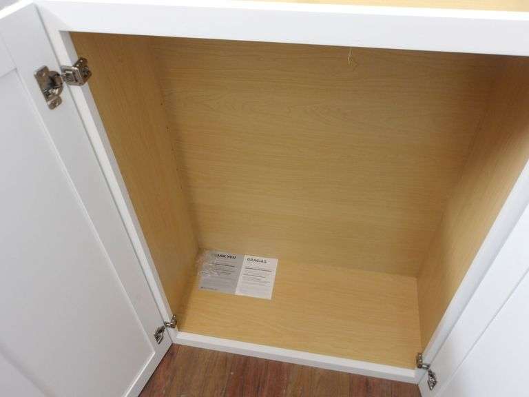 NEW Arcadia II 27x36 Wall Cabinet! (NEW! Looks weird in photo because it has protective film) (RD)