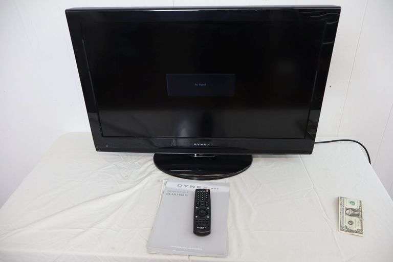 Dynex 32" TV w/Remote! (RD)