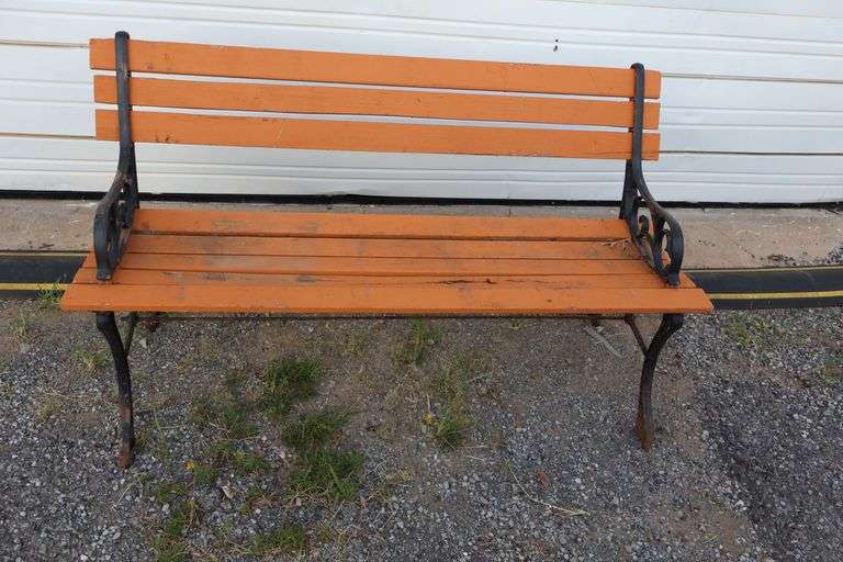 Vintage Cast Iron Full Size Bench! Needs some tightening/reinforcement. (RD)