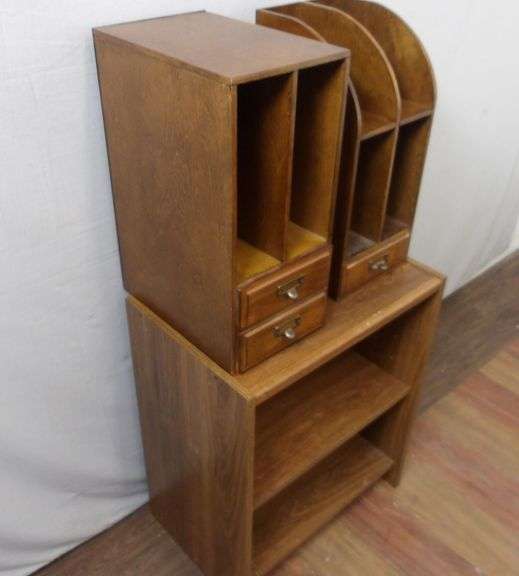 Small Bookcase & 2 Wooden Organizers! (RD)