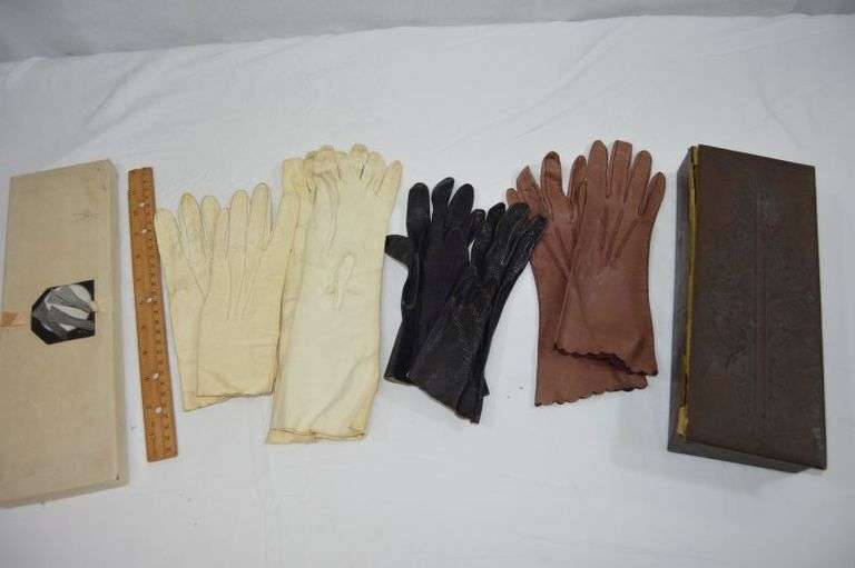 VINTAGE LEATHER GLOVES