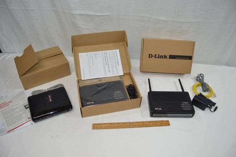 VERIZON ROUTERS - APPEAR NEW