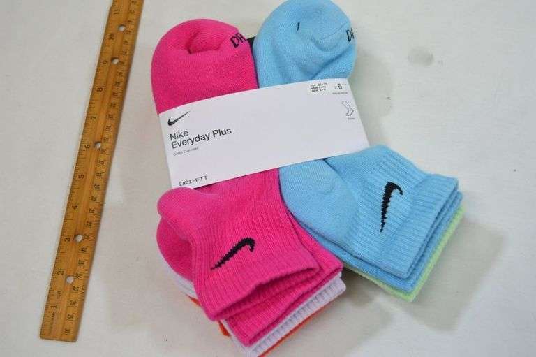 NIKE ANKLE SOCKS - NEW