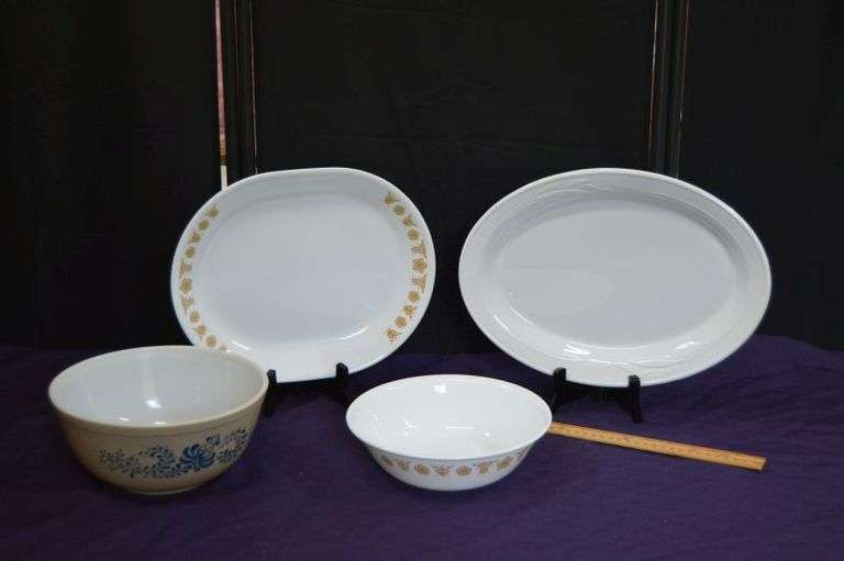 VINTAGE CORELLE PLATTER & BOWL, PYREX BOWL & CORNING 14" PLATTER
