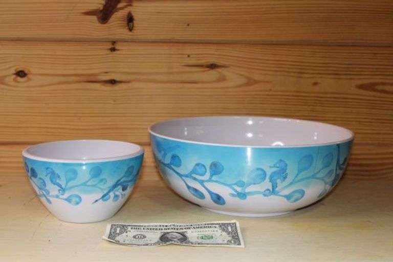 Decorative Blue and White Serving Bowls, Melamine like.  R418