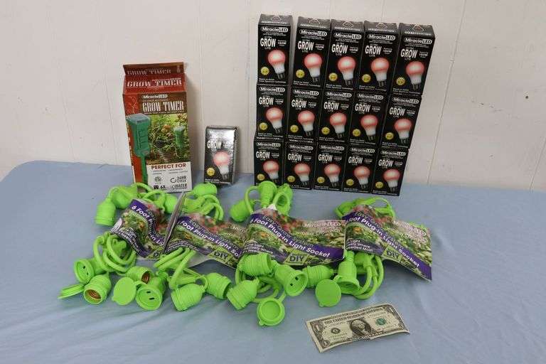 NEW Miracle LED 16PC Easy-Grow System Ultra Grow Light Kit w/24-Hour Timer! (4B)