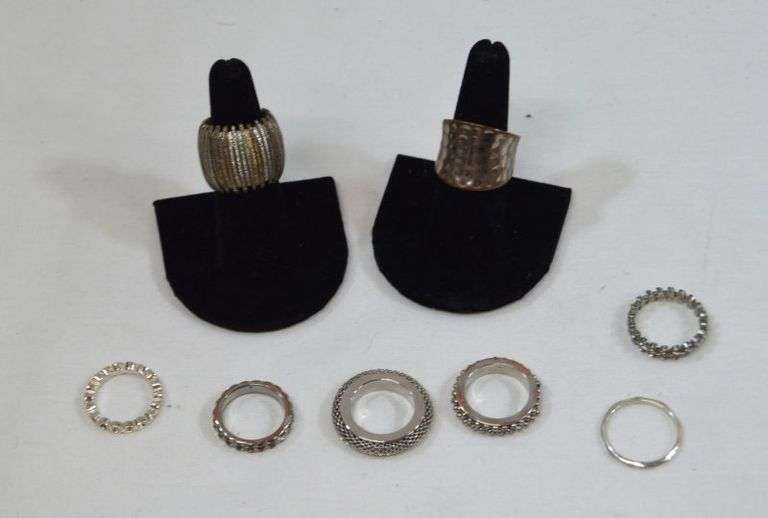 ASSORTED FASHION RINGS