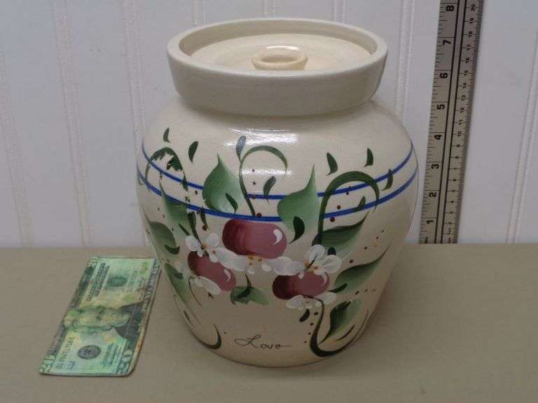 Nice Pottery piece with lid, Marshall Pottery, Yesteryears.