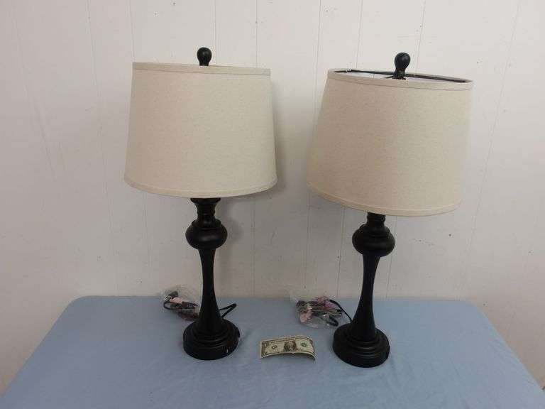 NEW Pair of Modern Table Lamps w/USB-A+C Ports & Outlet! Bronze color. (1A)