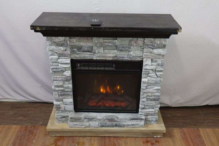 Nice Duraflame Fireplace Heater w/Remote! Works al the way! (RD)