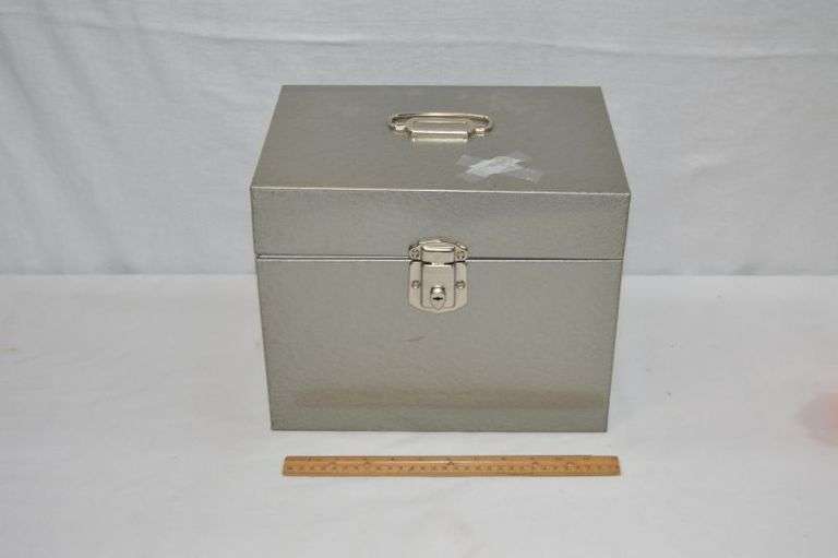 METAL BOX WITH KEY