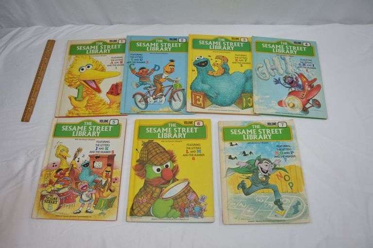 THE SESAME STREET LIBRARY, VOLUMES 1-7