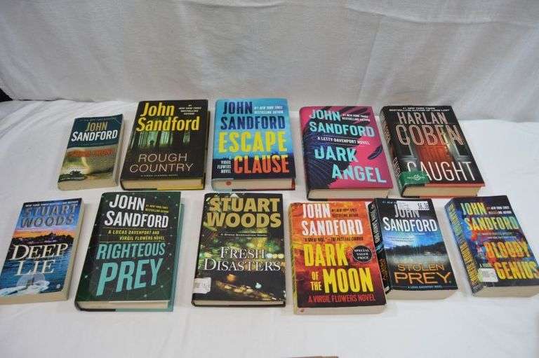 LOT OF GREAT NOVELS BY HARLEN COBEN, STUART WOODS & JOHN STANFORD