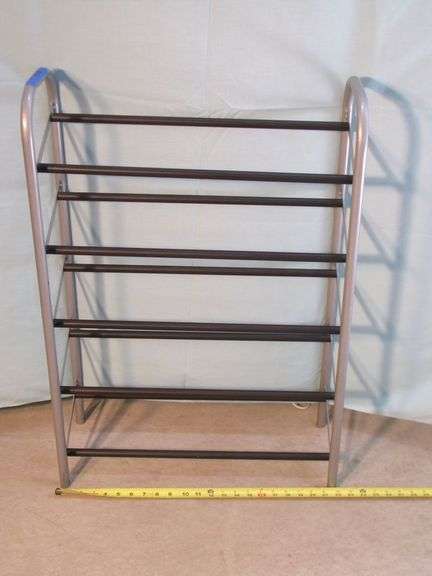 5 tier shoe rack 22"x32" in great shape